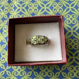 Green peridot 7 stone sterling ring